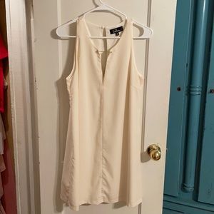 Off white sleeveless dress!